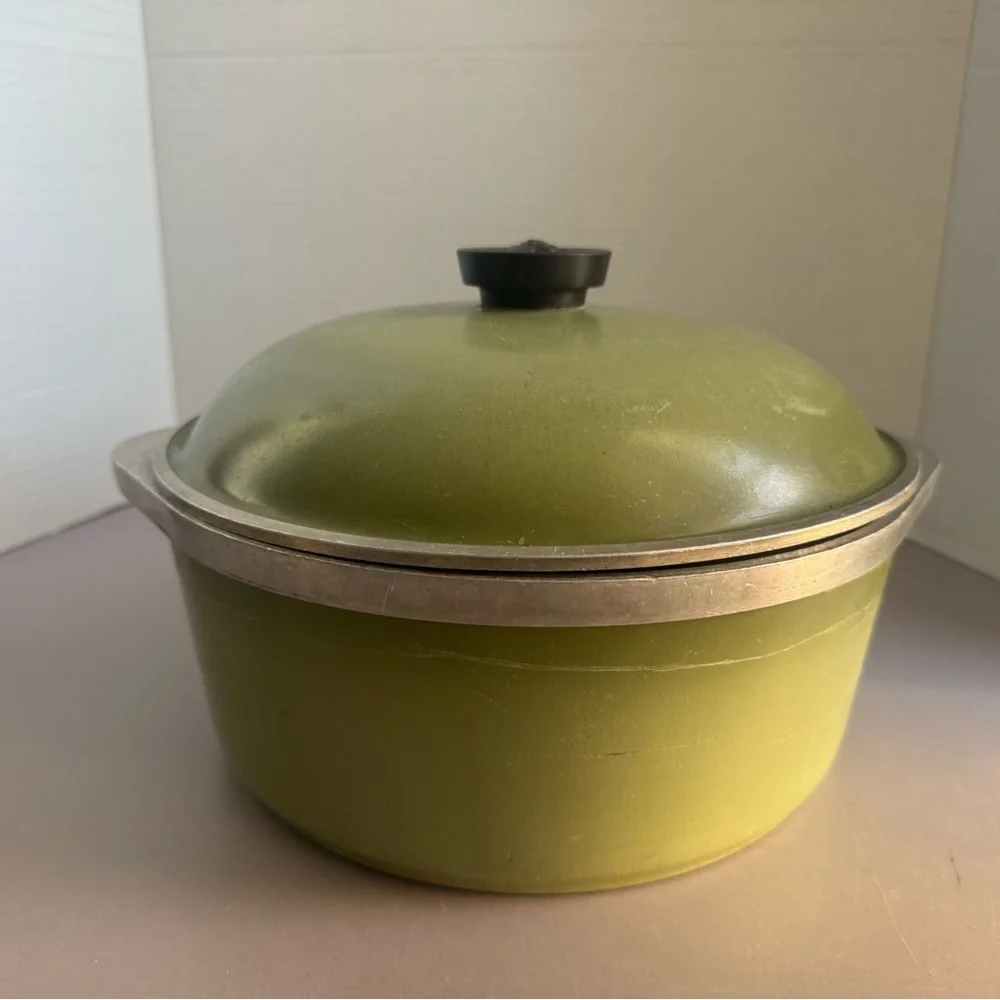 Vintage CLUB Dutch Oven Stock Pot Avocado Green Heavy Cast Aluminum 1960s